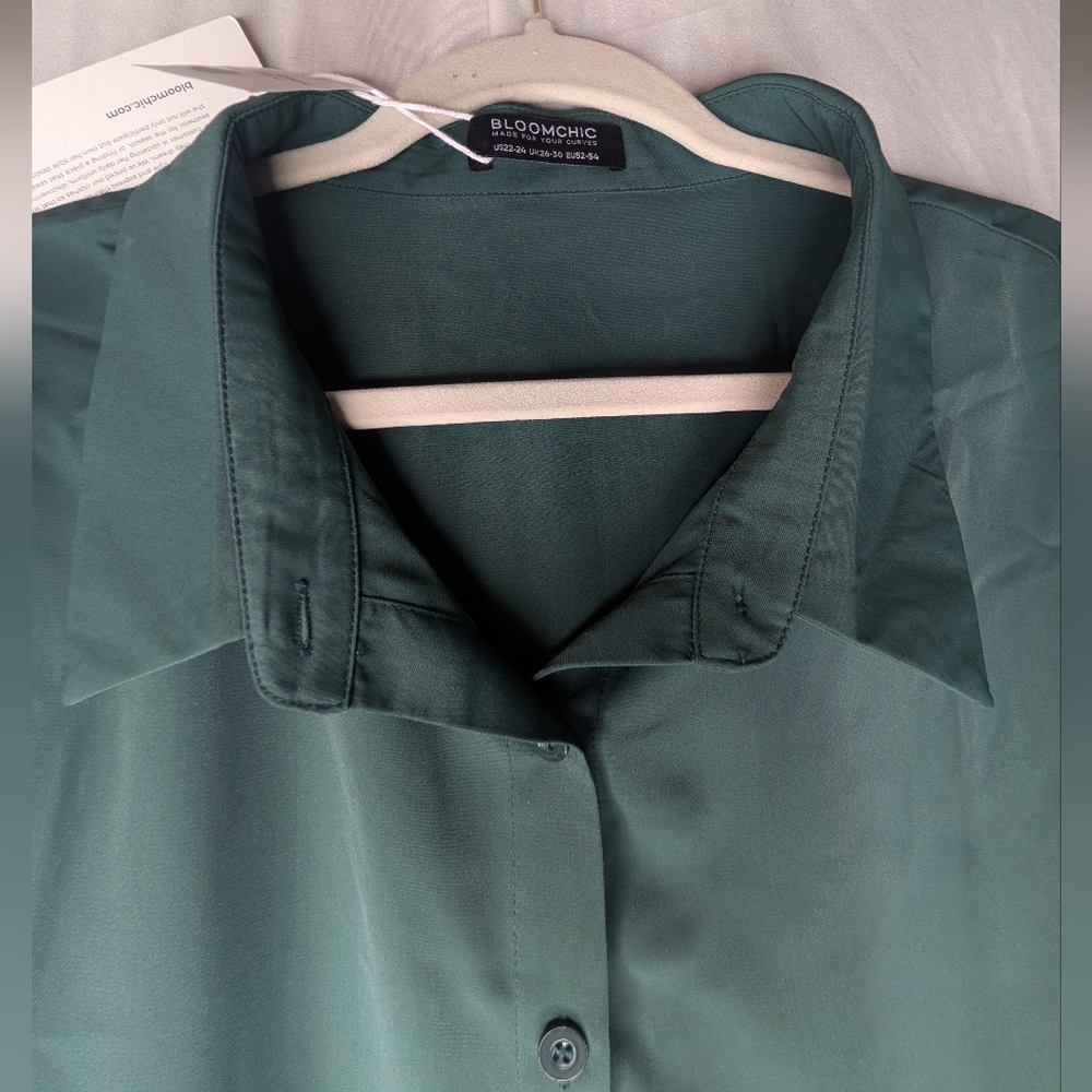 BloomChic Forest Green Button-Up Shirt, 22/24 (3X) - Picture 7 of 12